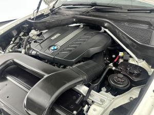 BMW X5 M50d - Image 8