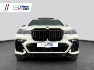 BMW X7 M50d - Image 2