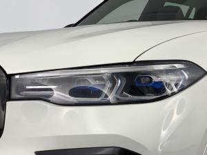 BMW X7 M50d - Image 4
