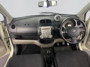 Daihatsu Sirion 1.3i Sport - Image 13