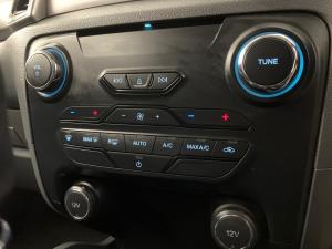 Ford Everest 2.2 TdciXLT - Image 10