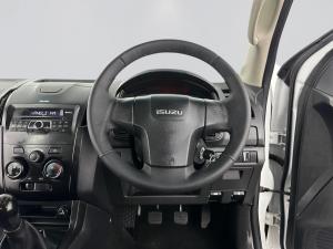 Isuzu D-MAX 250 HO HI-RIDE D/C - Image 11