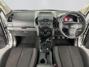 Isuzu D-MAX 250 HO HI-RIDE D/C - Image 12