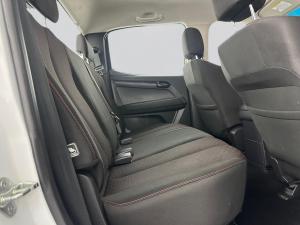Isuzu D-MAX 250 HO HI-RIDE D/C - Image 16
