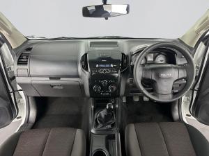 Isuzu D-MAX 250 HO HI-RIDE D/C - Image 17