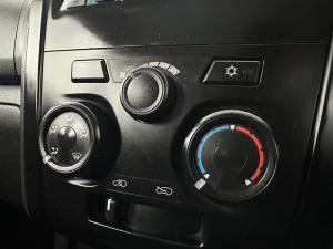 Isuzu D-MAX 250 HO HI-RIDE D/C - Image 9