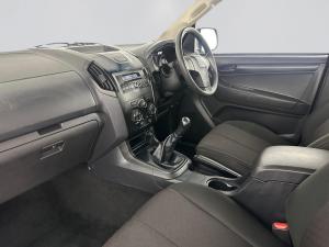 Isuzu D-MAX 250 HO HI-RIDE D/C - Image 13