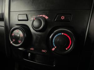 Isuzu D-MAX 250 HO HI-RIDE D/C - Image 6