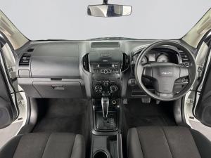 Isuzu D-MAX 250 HO HI-RIDE automatic D/C - Image 11