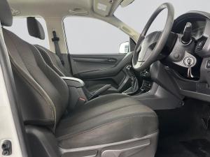 Isuzu D-MAX 250 HO HI-RIDE D/C - Image 12