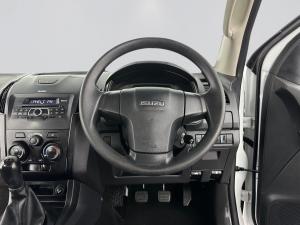 Isuzu D-MAX 250 HO HI-RIDE D/C - Image 16