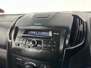 Isuzu D-MAX 250 HO HI-RIDE D/C - Image 18