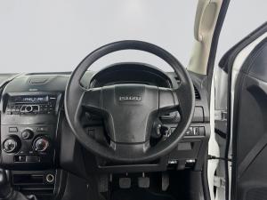 Isuzu D-MAX 250 HO HI-RIDE D/C - Image 6