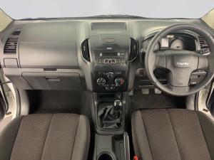 Isuzu D-MAX 250 HO HI-RIDE D/C - Image 10