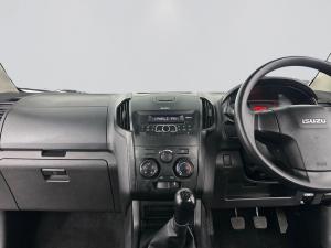 Isuzu D-MAX 250 HO HI-RIDE D/C - Image 12