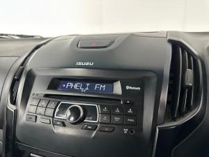 Isuzu D-MAX 250 HO HI-RIDE D/C - Image 7