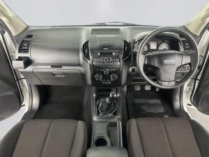Isuzu D-MAX 250 HO HI-RIDE D/C - Image 11