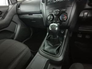 Isuzu D-MAX 250 HO HI-RIDE D/C - Image 12