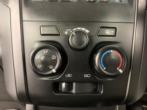 Isuzu D-MAX 250 HO HI-RIDE D/C - Image 7