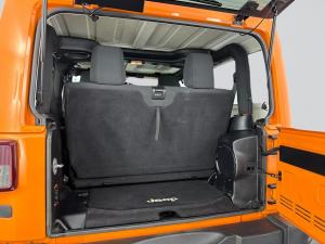 Jeep Wrangler Sahara 3.6L V6 automatic 2-Door - Image 17