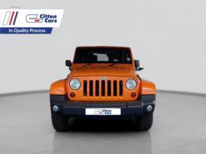 Jeep Wrangler Sahara 3.6L V6 automatic 2-Door - Image 2