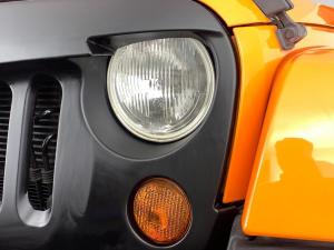 Jeep Wrangler Sahara 3.6L V6 automatic 2-Door - Image 4