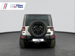 Jeep Wrangler 3.8 Unltd Rubicon automatic - Image 5