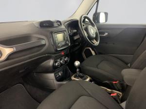 Jeep Renegade 1.6 E-TORQ Longitude - Image 14