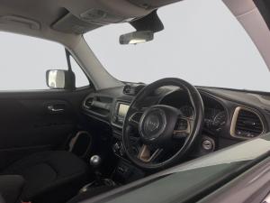 Jeep Renegade 1.6 E-TORQ Longitude - Image 15