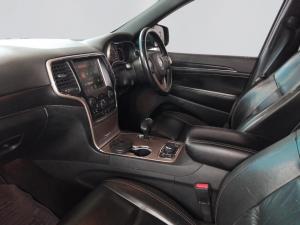 Jeep Grand Cherokee 3.0L V6 CRD LTD - Image 3