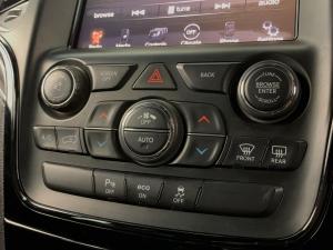 Jeep Grand Cherokee 3.0L V6 CRD LTD - Image 9