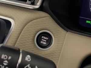 Land Rover Range Rover Velar 2.0D S - Image 9