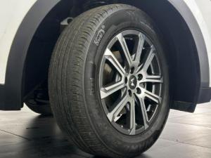 Mahindra XUV 700 2.0 AX7L automatic - Image 17