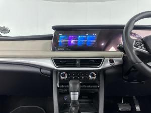 Mahindra XUV 700 2.0 AX7L automatic - Image 11