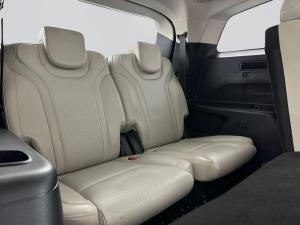 Mahindra XUV 700 2.0 AX7L automatic - Image 14