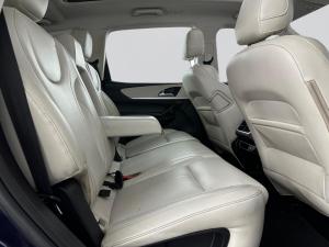 Mahindra XUV 700 2.0 AX7L automatic - Image 15