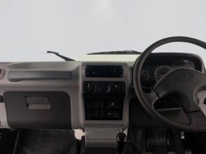 Mahindra Bolero Maxi Truck 2.5 TDS/C - Image 13