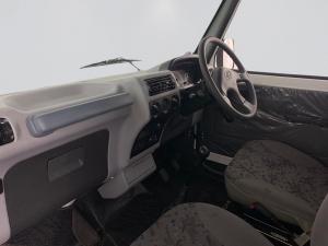Mahindra Bolero Maxi Truck 2.5 TDS/C - Image 15