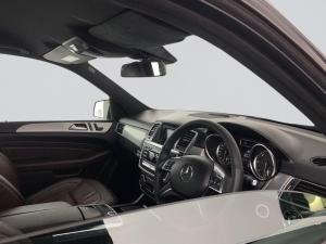 Mercedes-Benz ML 250 Bluetec - Image 13