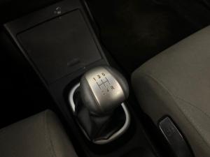 Nissan Tiida 1.6 Visia + - Image 6