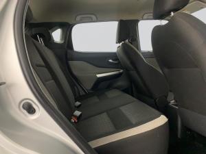 Nissan Magnite 1.0 Visia AMT - Image 14