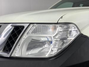 Nissan Navara 2.5 dCi LE 4X4 automaticD/C - Image 9