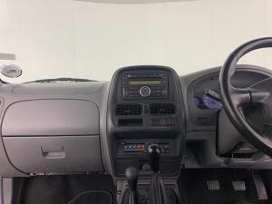 Nissan Hardbody NP300 2.5 TDi 4X4D/C - Image 12