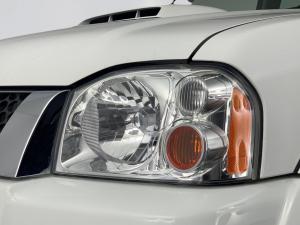 Nissan Hardbody NP300 2.5 TDi 4X4D/C - Image 3