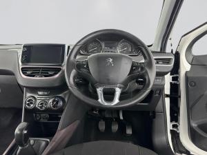 Peugeot 2008 1.6 VTiActive - Image 10