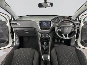 Peugeot 2008 1.6 VTiActive - Image 8