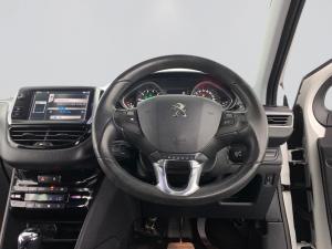 Peugeot 208 1.6 VTiActive automatic 5-Door - Image 9