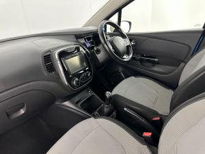 Renault Captur 1.5 dCI Dynamique 5-Door - Image 17