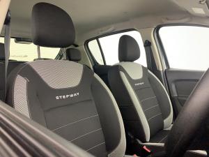 Renault Sandero 900T Stepway Expression - Image 17