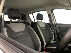 Renault Sandero 900T Stepway Expression - Image 17